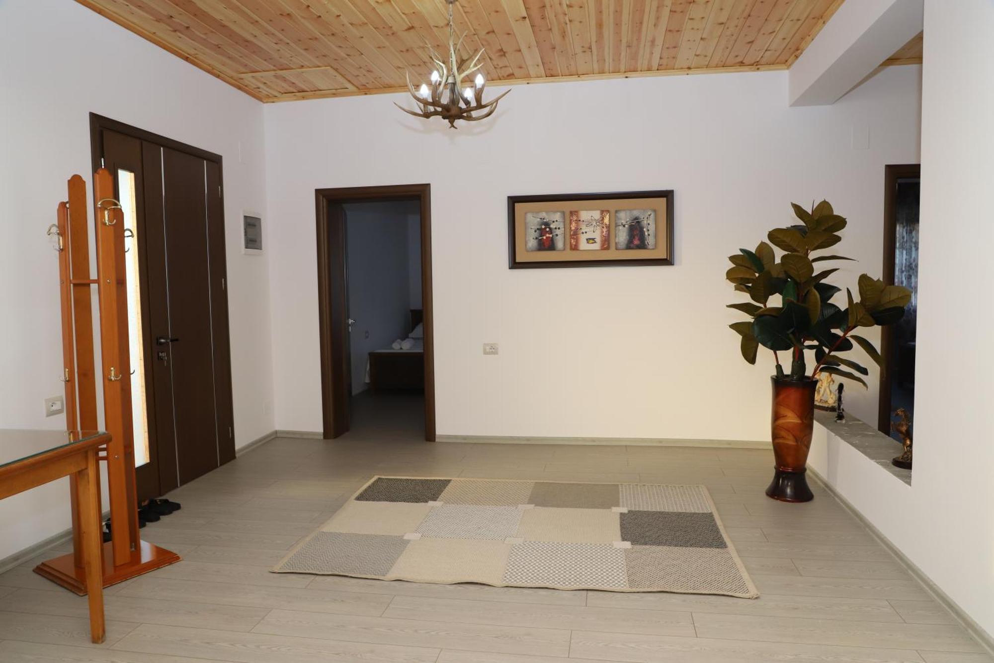Georgemishel Guest House Berat Buitenkant foto