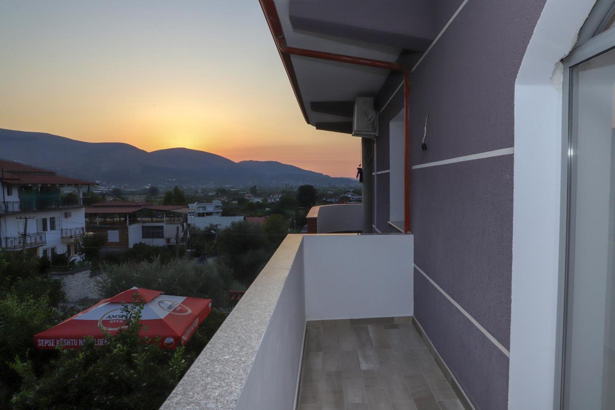 Georgemishel Guest House Berat Buitenkant foto