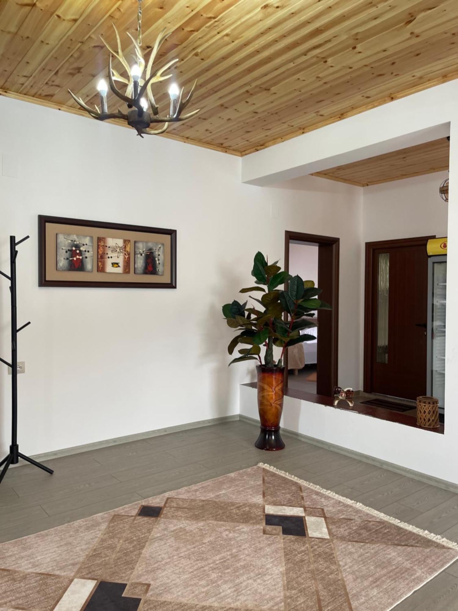 Georgemishel Guest House Berat Buitenkant foto